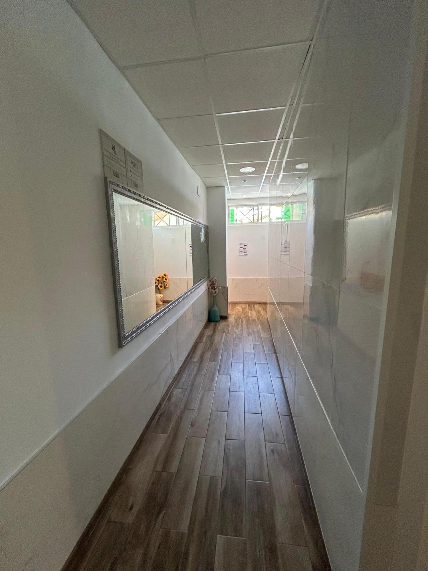 Hostal Avenida Andalucia - Solo Adultos Seville Luaran gambar
